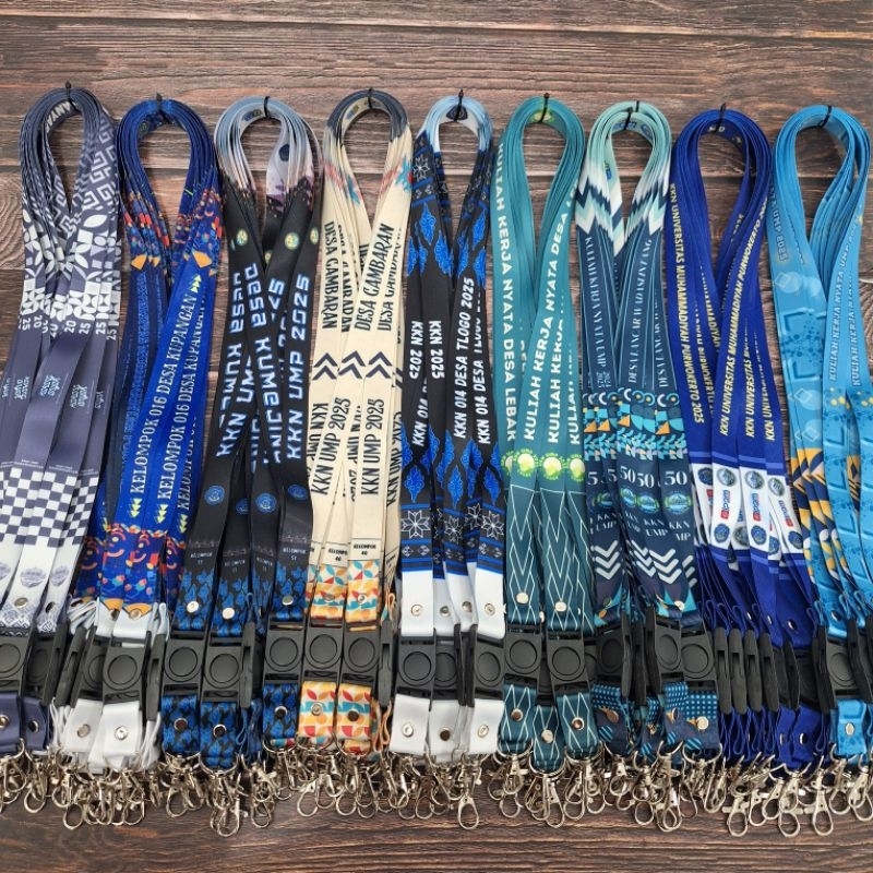 

CETAK TALI ID CARD LANYARD UNIVERSITAS (KAMPUS/KULIAHAN) BISA SEPAKET/FULL SET | CUSTOM + FREE DESAIN