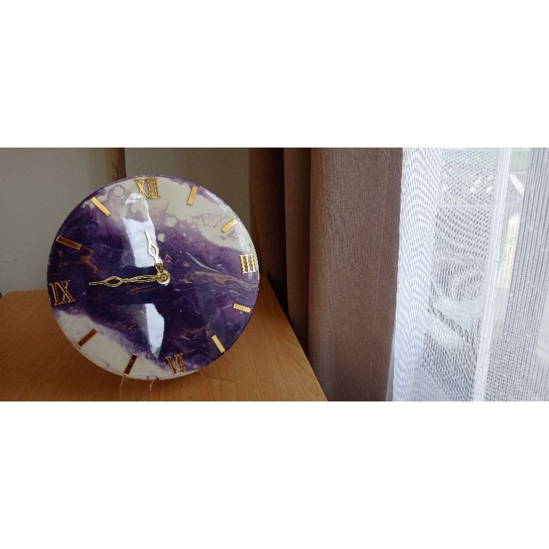 Jam Meja Resin Unik Handmade – Dekorasi Estetik & Elegan | ELIOR