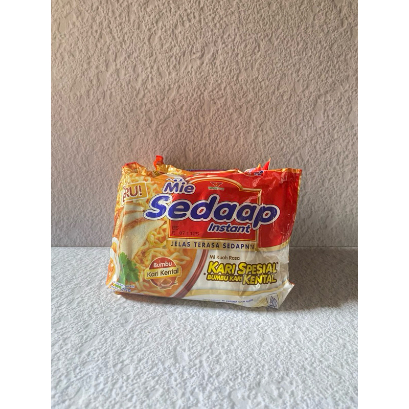 

Sedap Kare/ Mie sedap kuah Rasa Kare