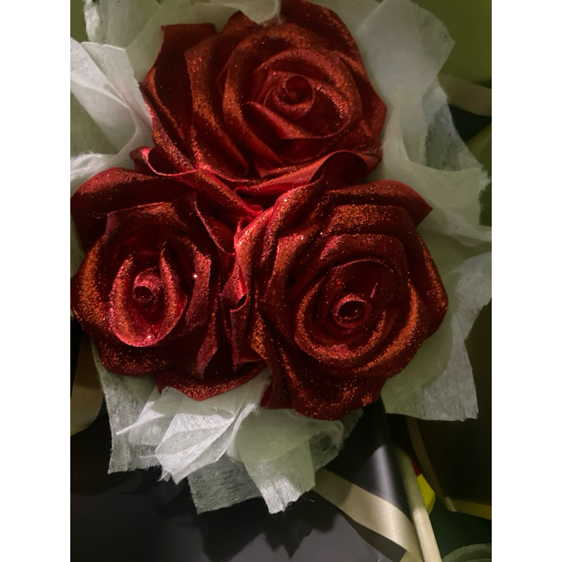 

Bouquet bunga pita satin