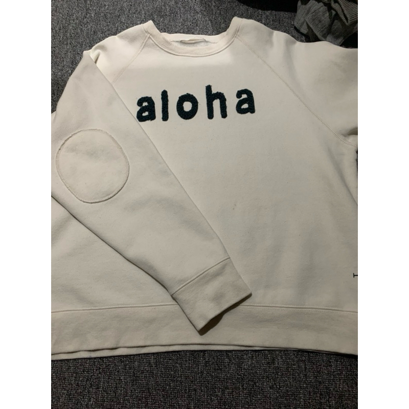 crewneck putih tulang