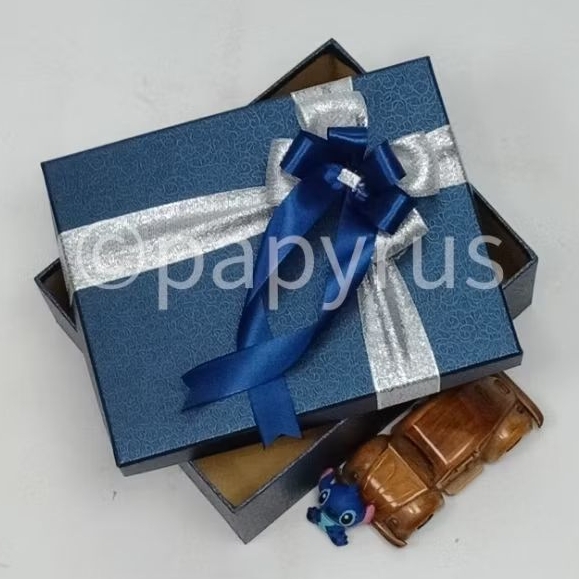 

PAPYRUS 20x25 Tinggi 5cm Kotak Kado Gift Box Hadiah KOTA KADO V1