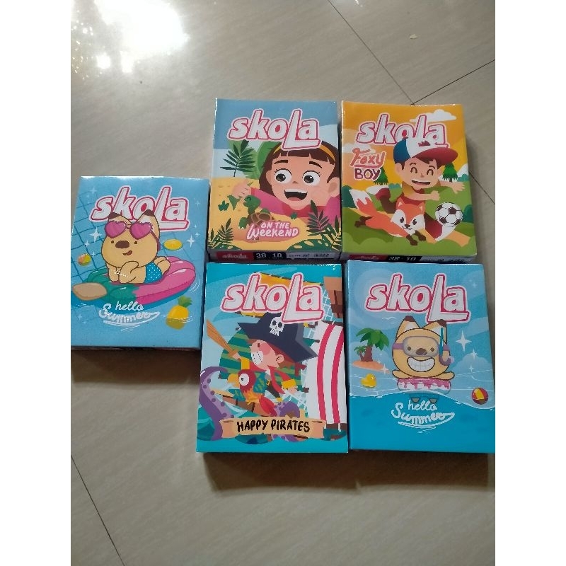 

BUKU TULIS SKOLA