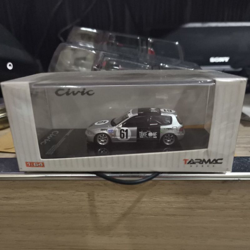 Tarmac Works Honda Civic EG EG6 Team Take One Silver Estilo