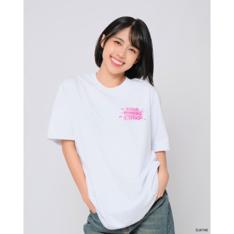 Kaos JKT48 Sambil Menggandeng Erat Tanganku Special T-Shirt