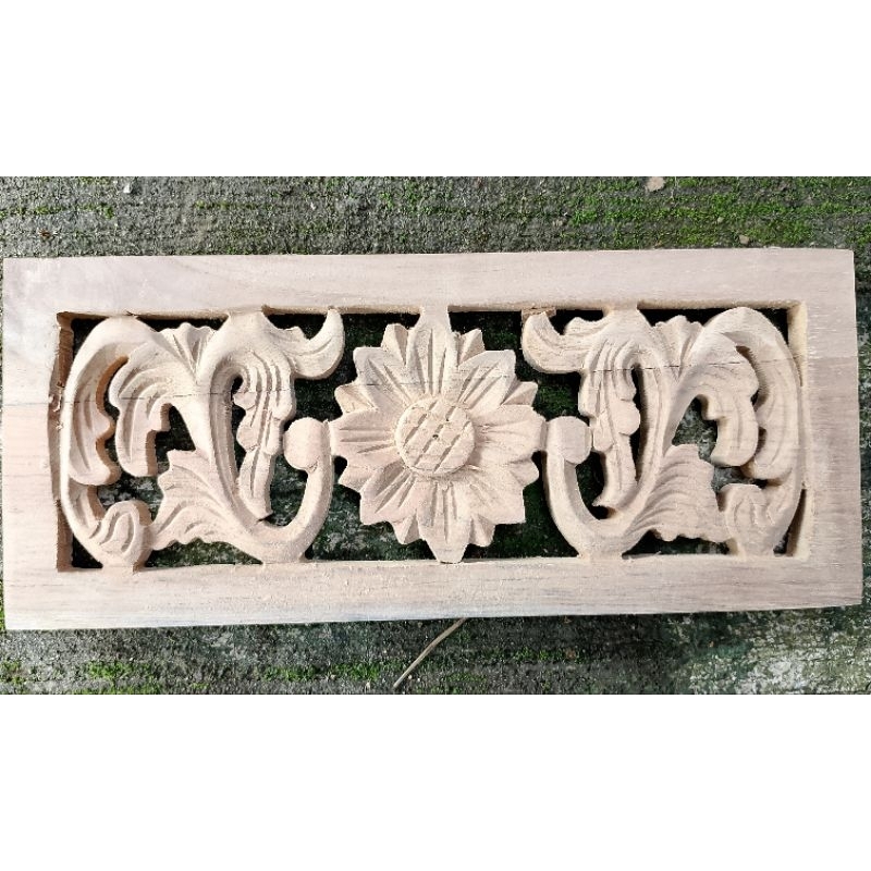 Kayu Jati 30 X 13 cm Dekorasi Dinding Ornamen Ukir Tempel Kepingan Loster Motif Daun Matahari