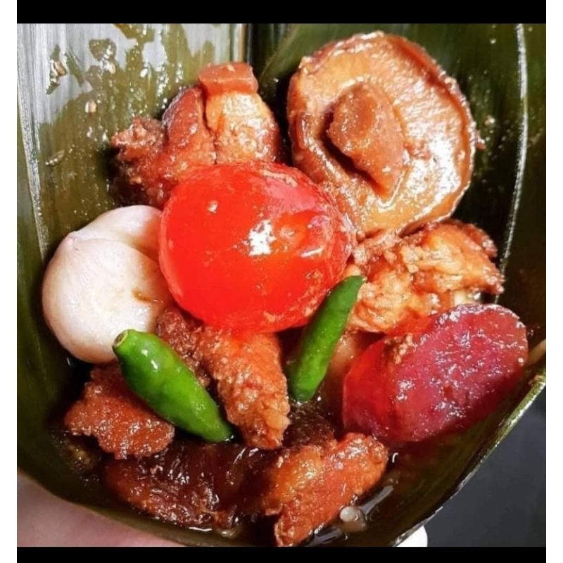 

bakcang jumbo isian ayam/babi