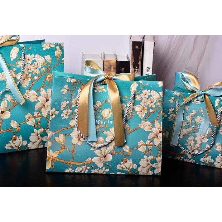 

Tas Jinjing Motif Paper Bag Tebal Dengan Free Pita Lucu Imut Motif Kado Marble Elegan Kotak Hadiah