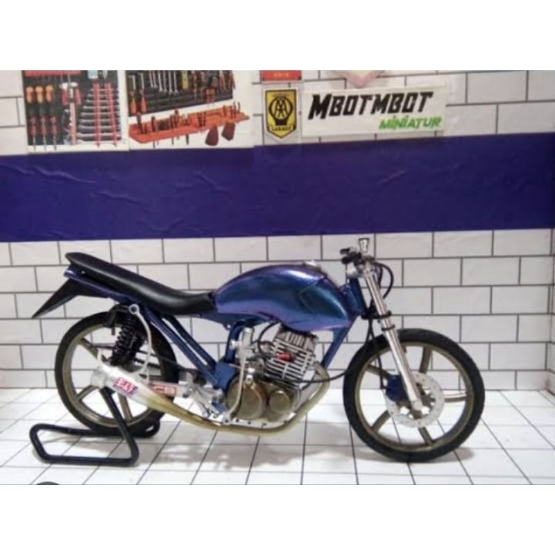 diecast miniatur motor surex Honda Tiger scala 1:16