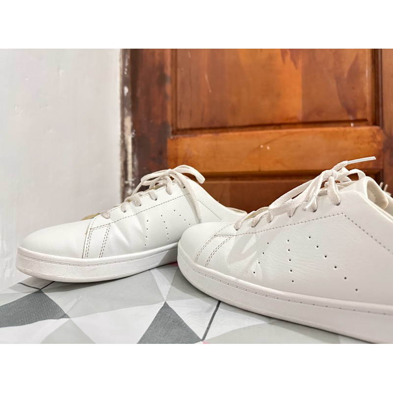 Preloved Sepatu Wanita American Eagle Ukuran 41,5 27 cm