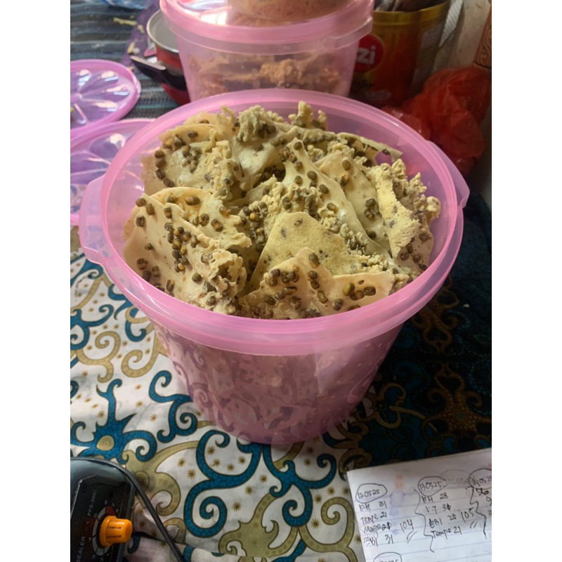 

Keripik Kacang Hijau SSA Butatik Singosari Malang