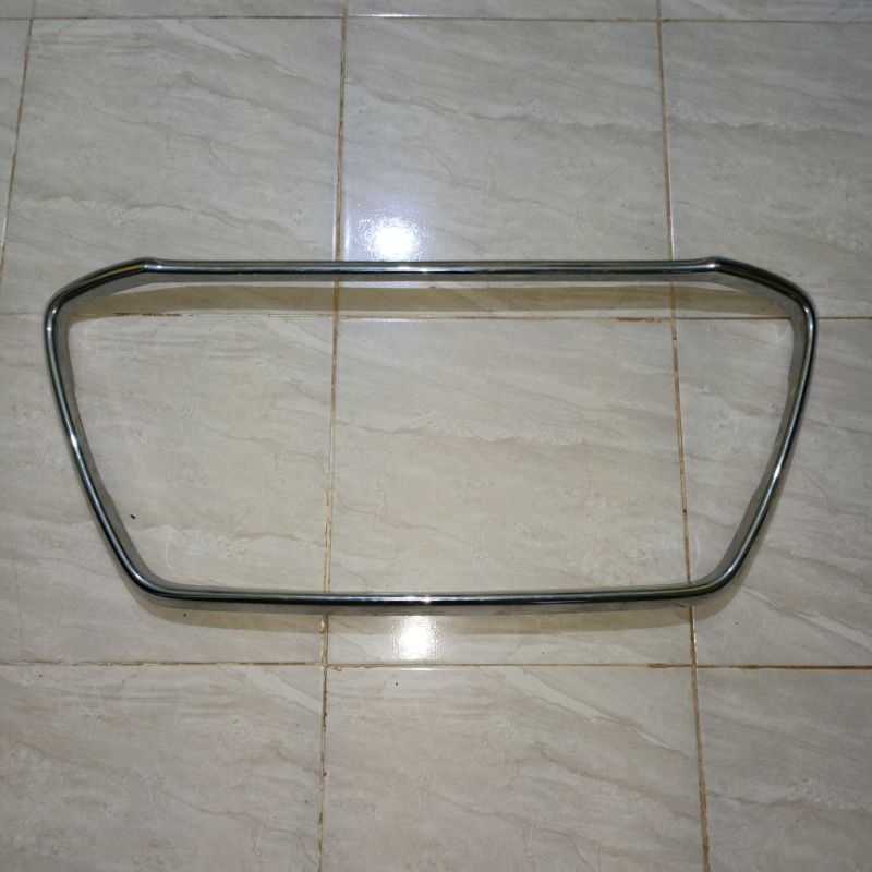 LIST GRILL MITSUBISHI OUTLANDER ORIGINAL