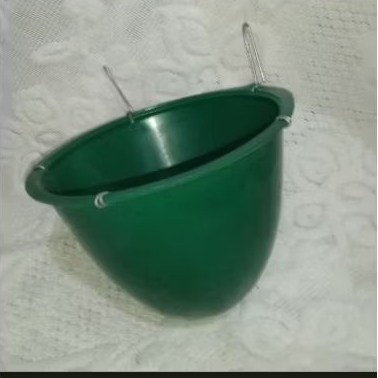 Cepuk Batok Kawat Jumbo Tempat Wadah Pakan Makan/Minum Burung Ayam