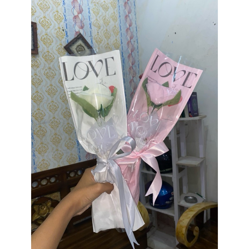Ready Single Buket Bunga Kawat Bulu Termurah / Bucket Wisuda Valentine Ulang Tahun Flower Bouquet Pi
