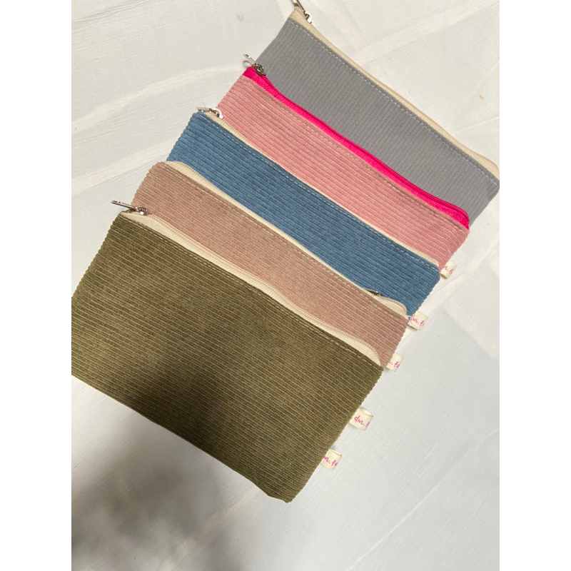 

Tempat pensil corduroy | Pencil case lucu aesthetic | Penyimpanan alat tulis | Stationarry Pouch serbaguna