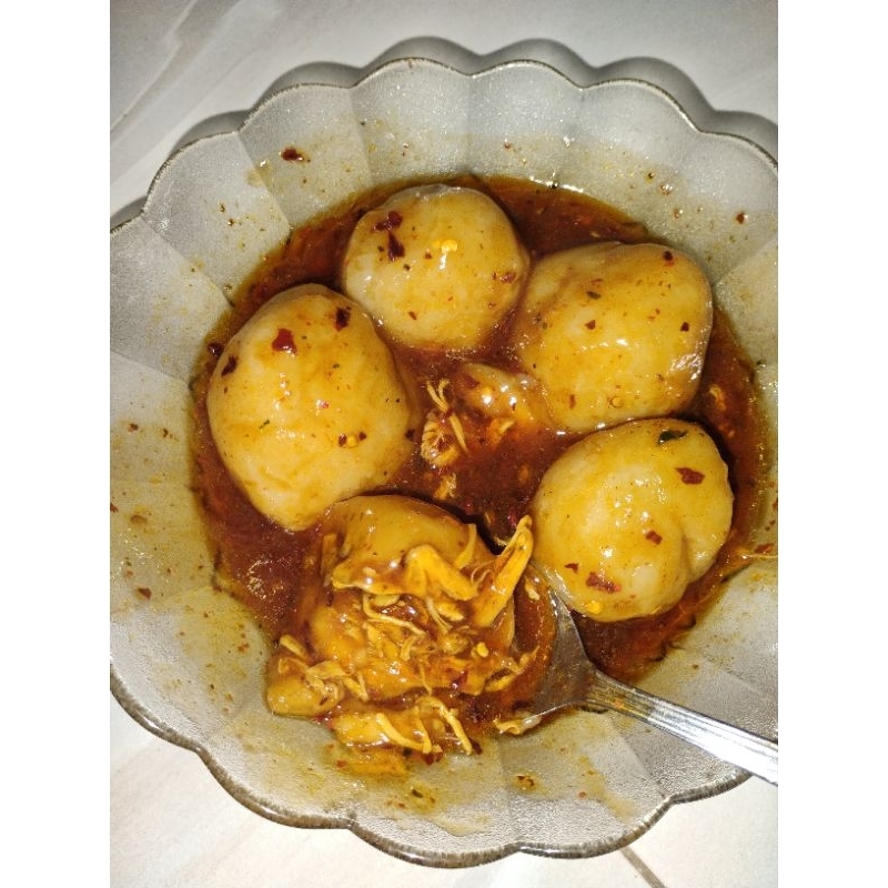 

Cilok isi ayam suwir misdasem (amis lada hasem) 10rb isi 4pcs