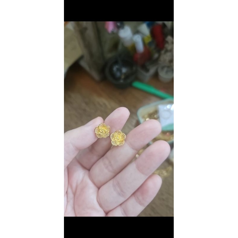 giwang anting tusuk emas asli clover bunga emas asli 375 8k mas muda 1 gram 1 gr