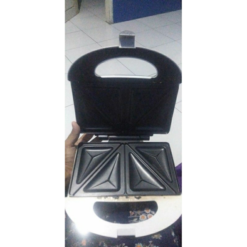 panggangan roti sharp