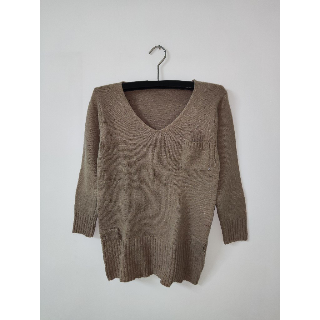 [PRELOVED] Brown V-Neck Knitted Sweater - Sweater Rajut V-Neck