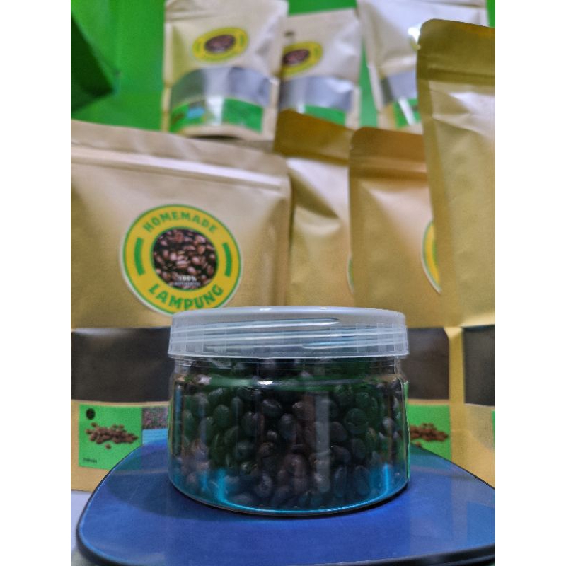 

Biji kopi utuh sangrai hitam robusta hm in Lampung.100gram/300gram.