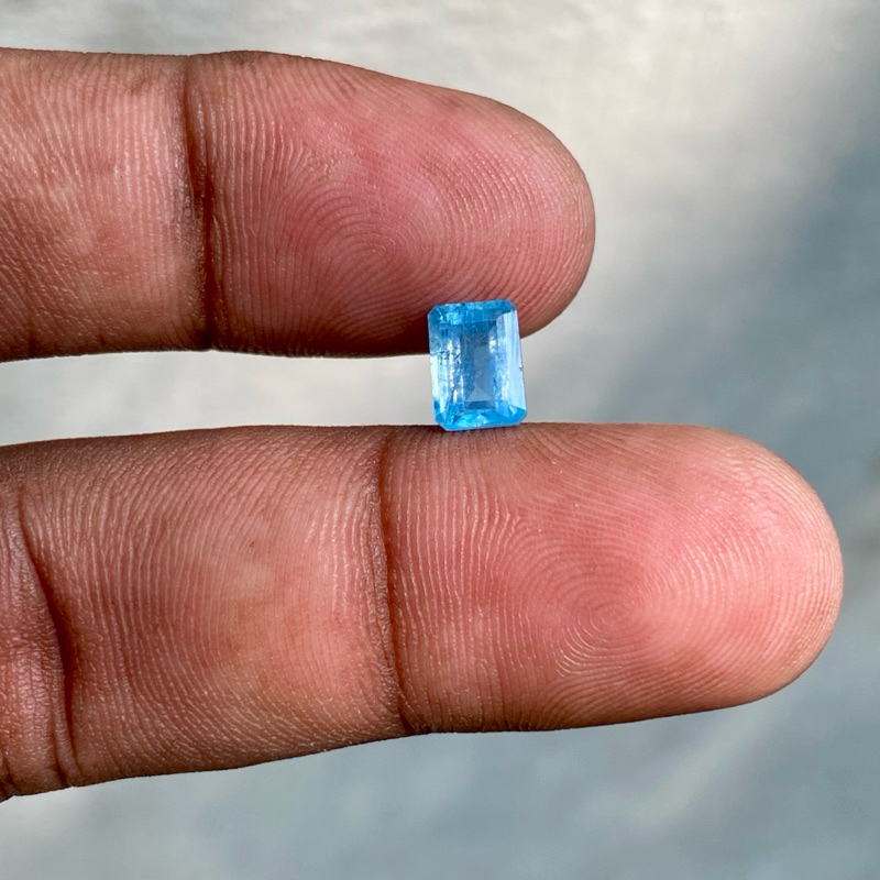 Natural Maxixe Beryl Batu Blue Beryl maxix Beryl Kotak Dim 7.5x5.5x4