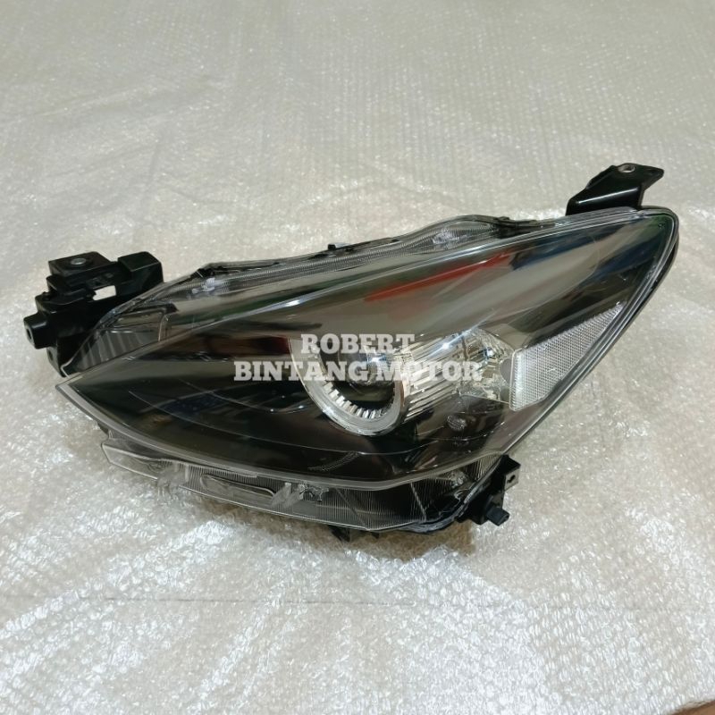 Headlamp Lampu Depan Mazda 2 Skyactive 2019 -2023 Original