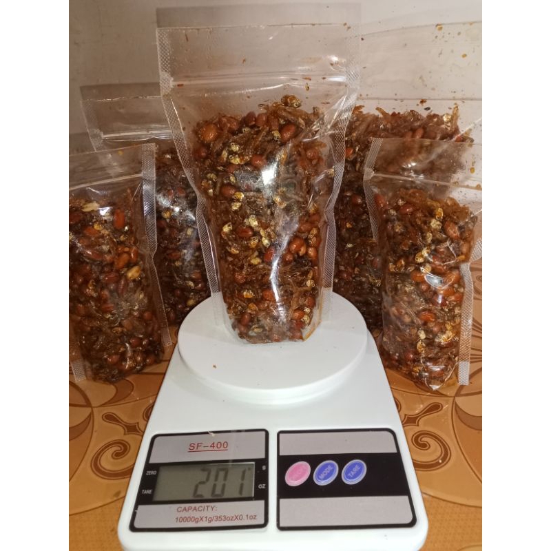 

Ikan Teri Kacang Balado / Teri Kacang Sambel / Teri Kacang Pedas Manis enak, Tanpa Bahan Pengawet