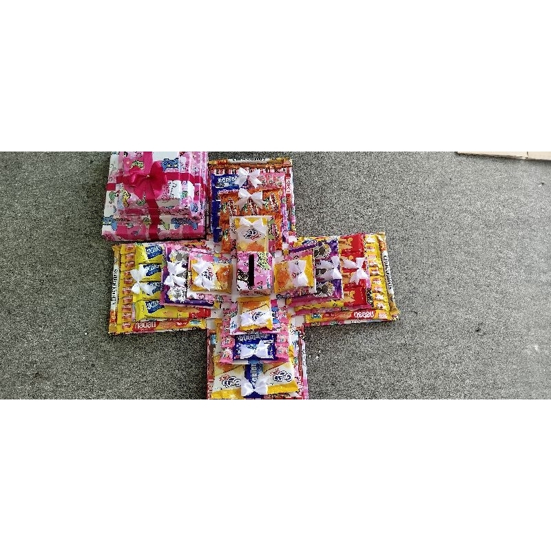 

box snack ultah uk 30cm 4 layer