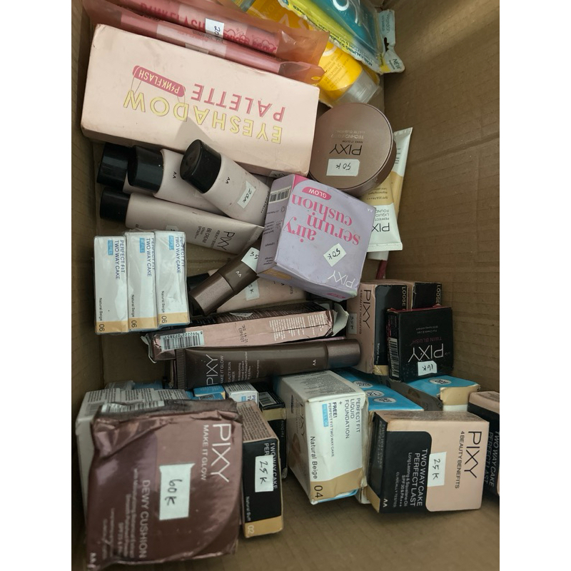 Kosmetik wajah campur