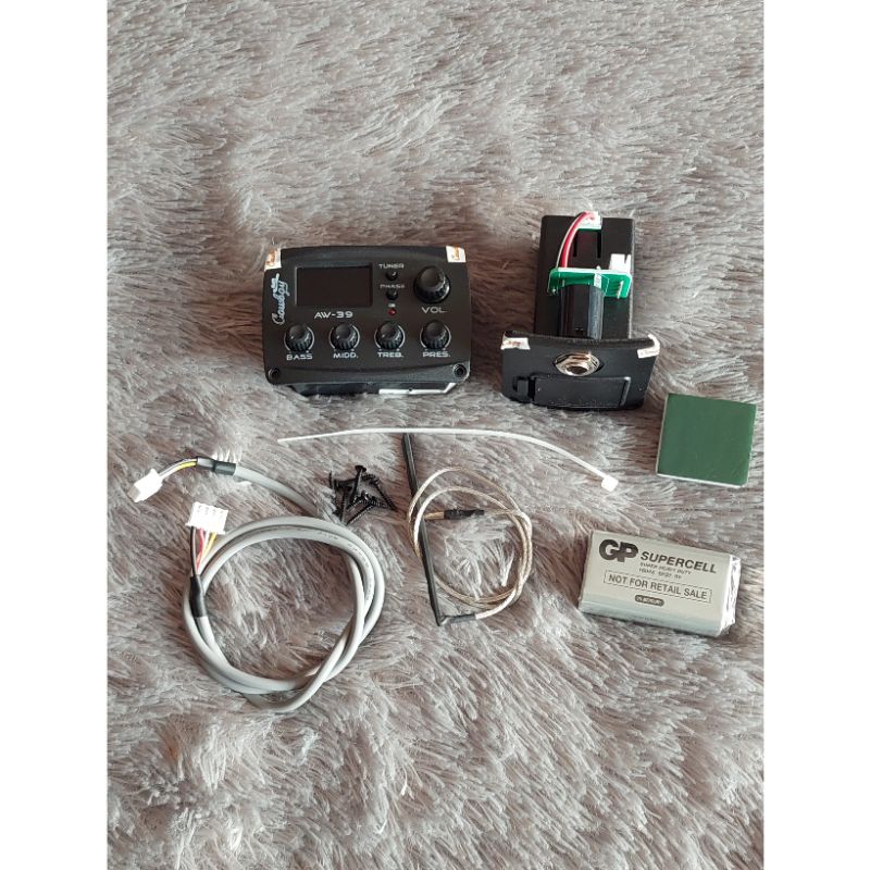 Preamp Gitar Akustik Original Cowboy AW39 Digital Tuner - Preamp AW 39