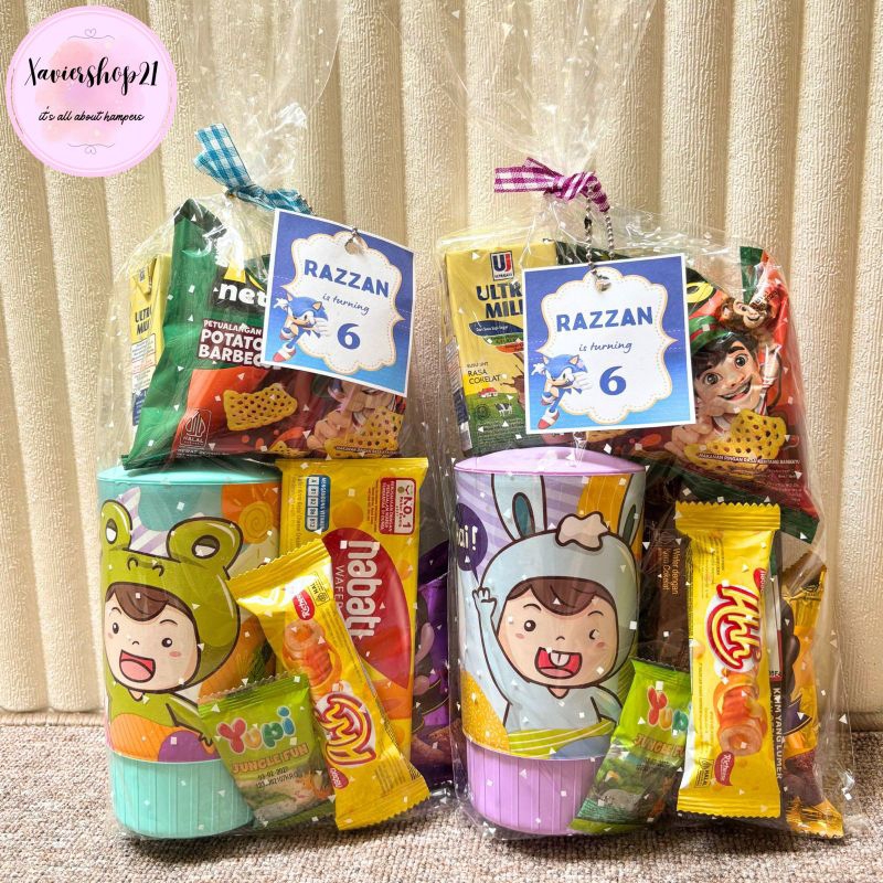 

Ready! Paket Snack + Sovenir Celengan Lucu Kemasan Permen (FREE CARD)