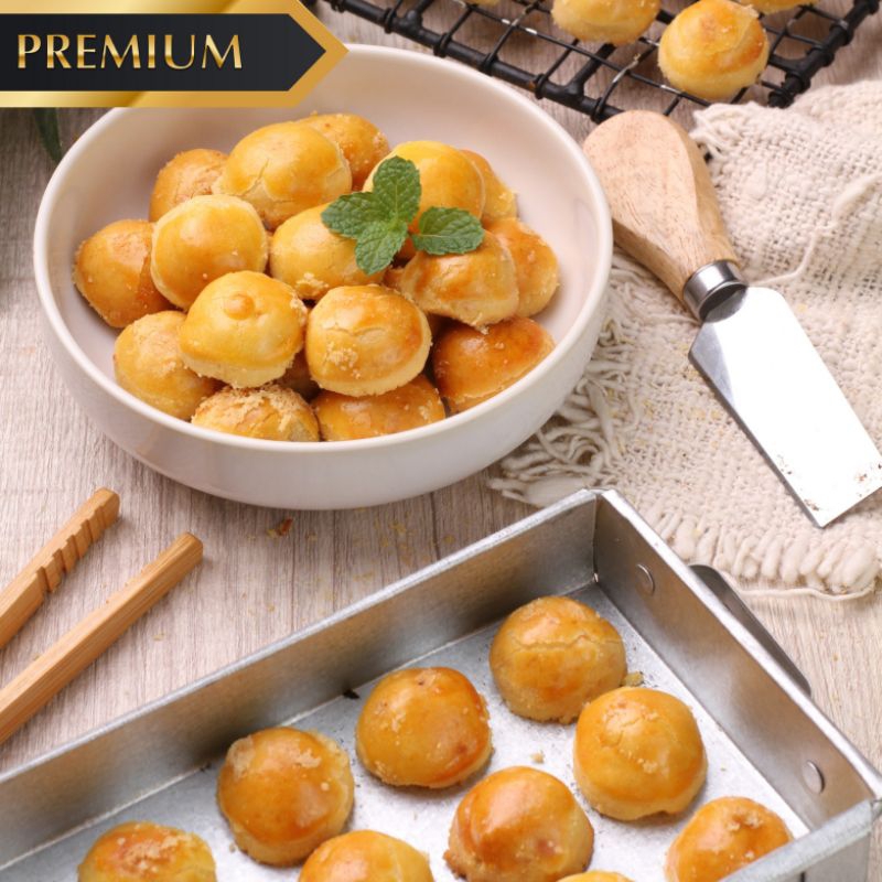 

PREMIUM !! Nastar Wisman Lembut 250gram Nastar Basah Selai Nanas 250gram Lembut, Lembek, Lumer Nastar 250gram / Kue Kering Nastar Nanas / Nastar Classic Ori / Kue Kering Nastar Keju / Nastar Klepon Premium