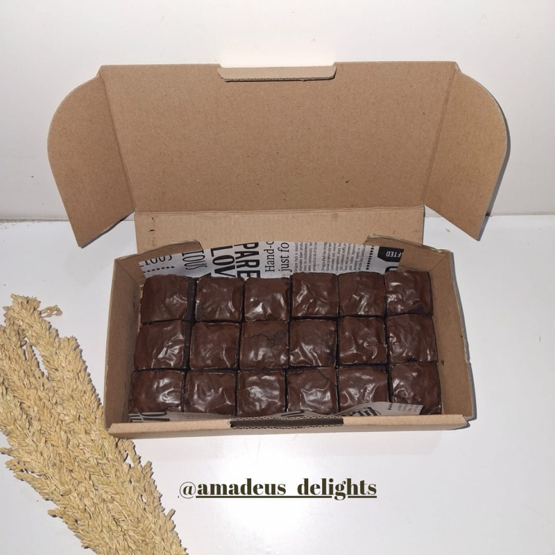 

Fudgy Brownies Amadeus Delights