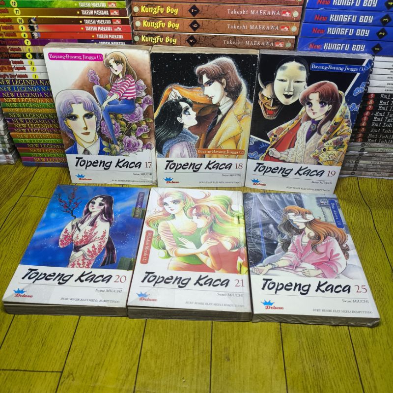 Komik Topeng Kaca Deluxe