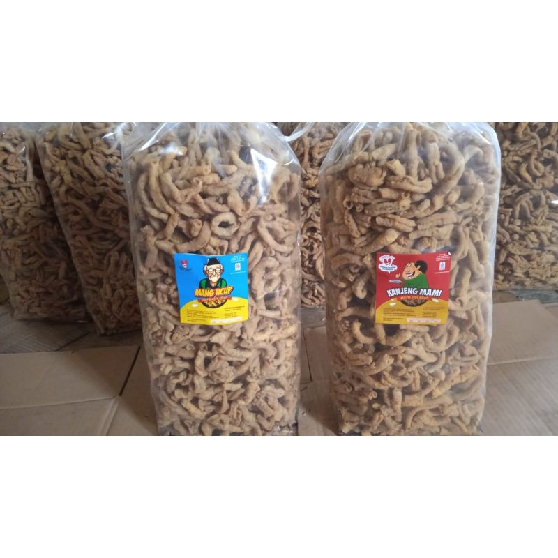 

Keripik usus enak gurih dan renyah dengan beberapa varian: balado & original