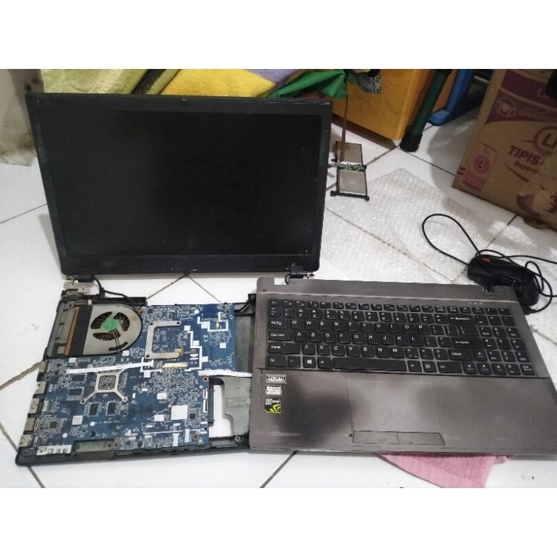 Laptop gaming Clevo i7 (minus)