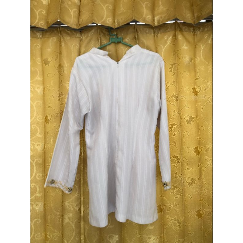 preloved blouse baju putih bordir bunga