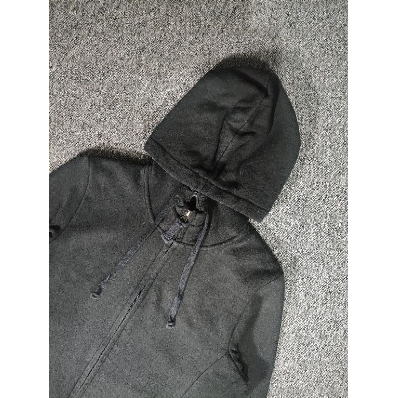 Hoodie zip Uniqlo Full Sherpa Hitam