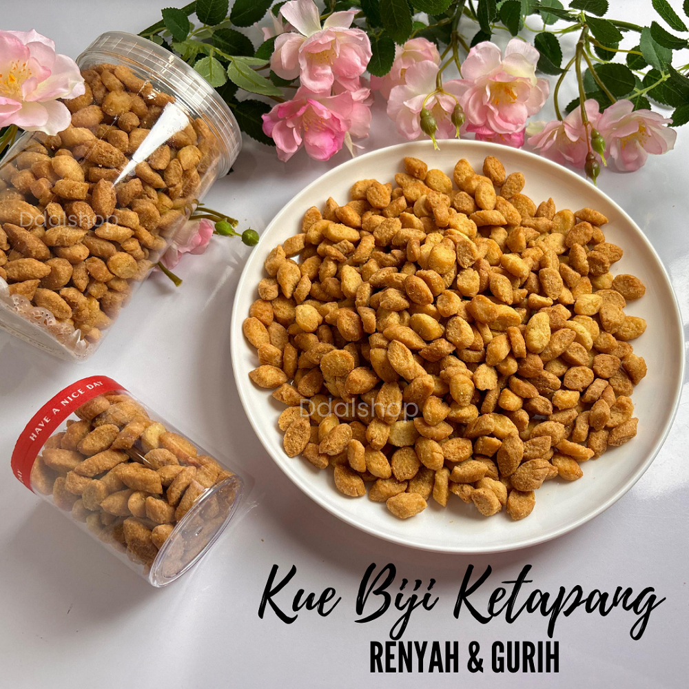 

Kue Biji Ketapang Betawi Cemilan Lebaran Oleh oleh khas Jakarta Enak Renyah Gurih Home Made