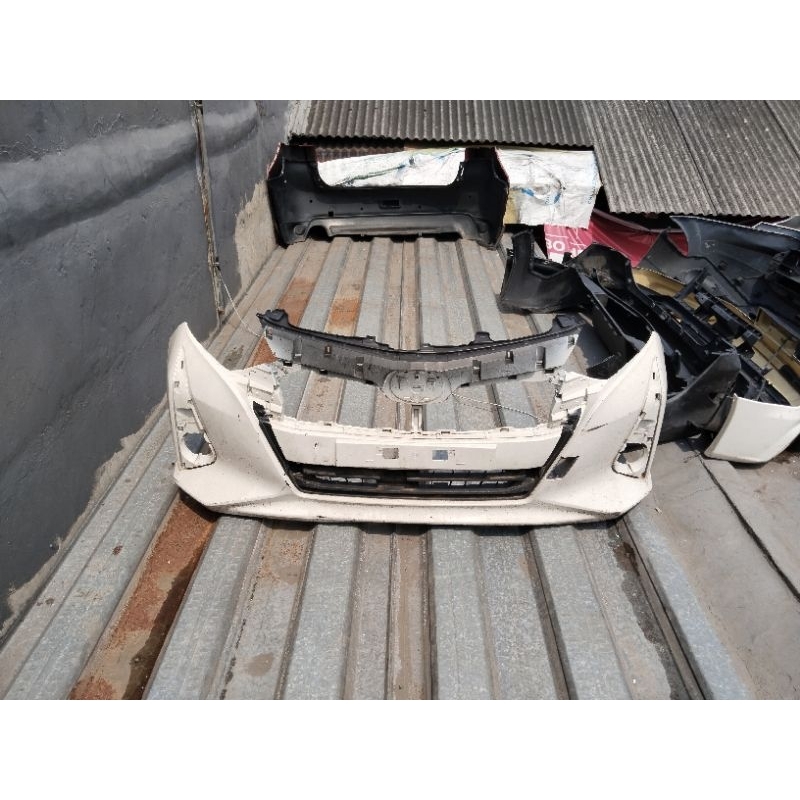 bumper bemper depan calya 2021-2023