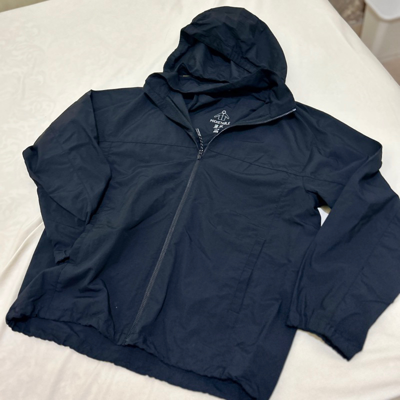 UNIQLO Pocketable Jacket Hitam Unisex size M