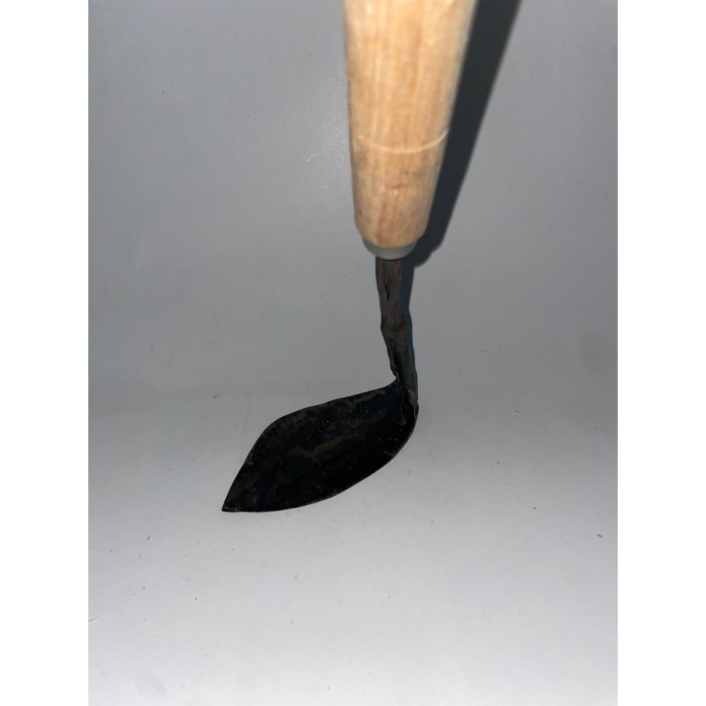 Kored Rumput Wangkil Miring