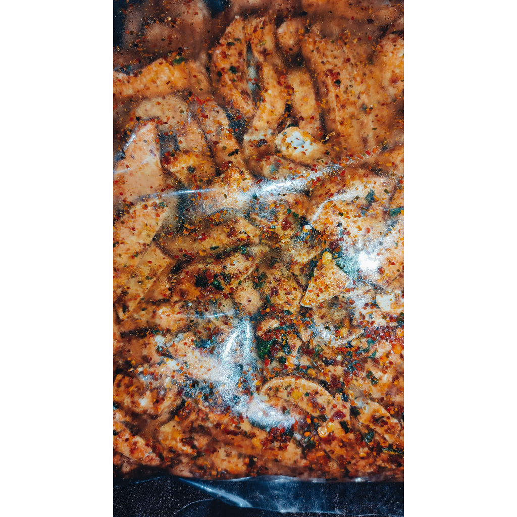 

KabitaFood Makroni Extra Pedas 250gr Rasa Pedas Daun Jeruk seger Mantap Lumer Pedas chili oil