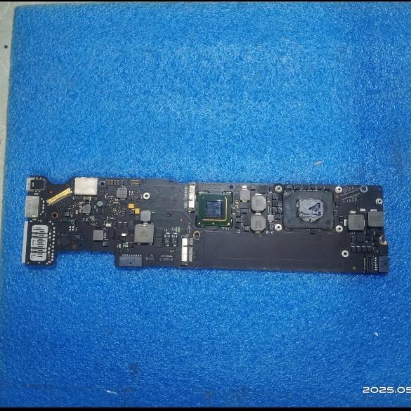 motherboard mobo macbook air 13 A1369 2011 core i5 rusak matot mati total original blm servis