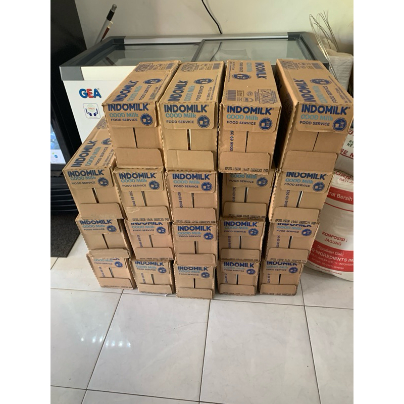 

UHT Indomilk Full Cream per dus isi 12pcs @950ml / Instant