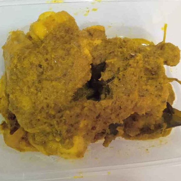 

Ayam kampung ungkep lengkuas satu ekor