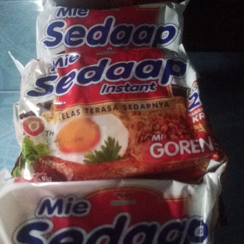 

(10 pcs) mie goreng sedaap instan