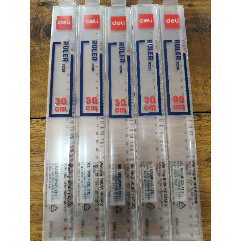 

DELI PENGGARIS PLASTIK 30 CM