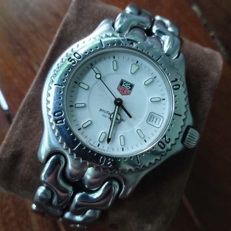 TAG Heuer Professional 200M Oyster