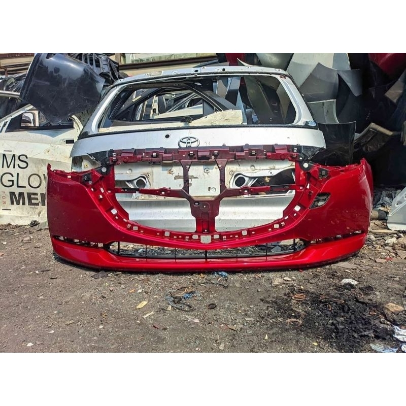 bemper bumper depan mobil Mazda 2 Skyactiv 2018 2019 2020 original